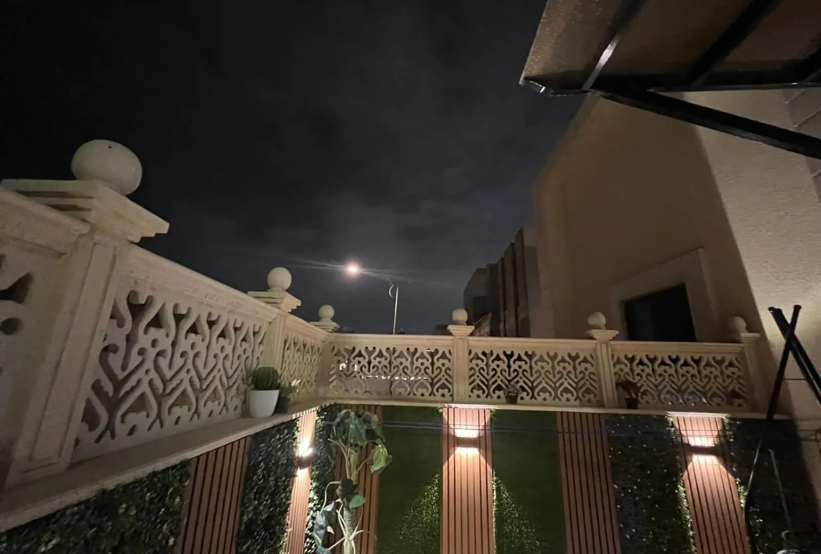 شقة شقه فاخرة بالنرجس بالقرب من المطار الرياض